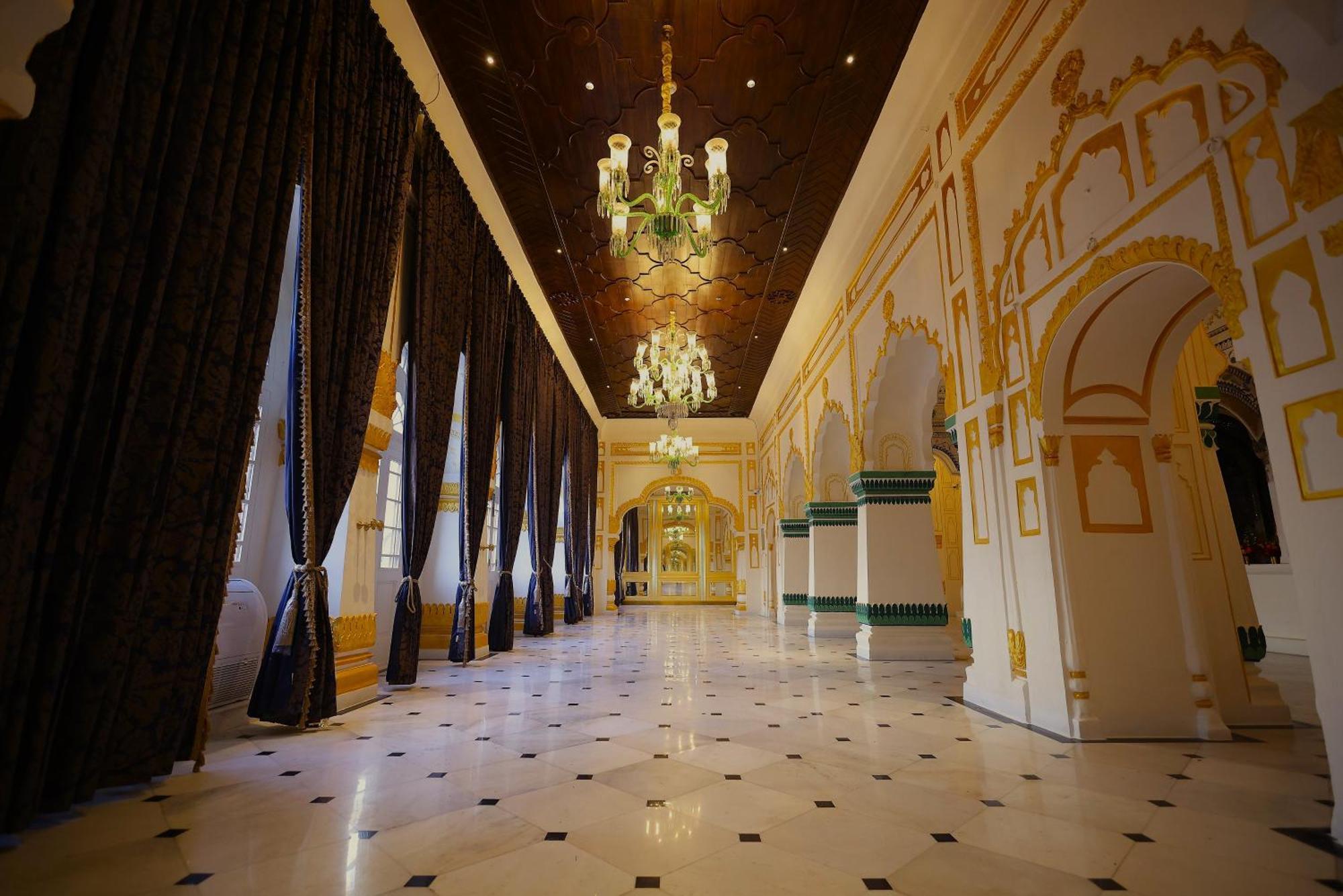 Ran Baas The Palace Patiāla Екстериор снимка